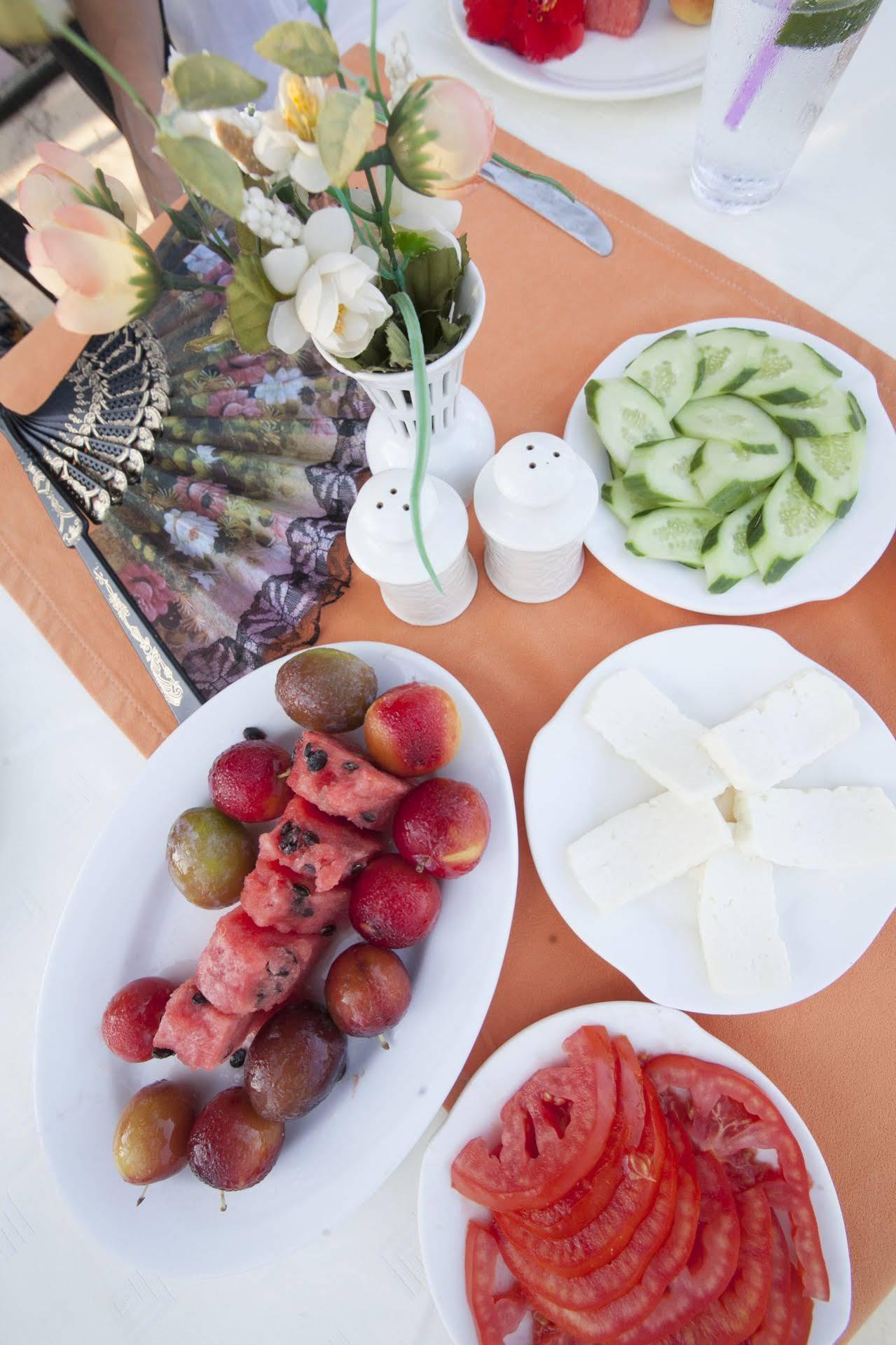Lapida Garden Hotel Lapithos  Ngoại thất bức ảnh