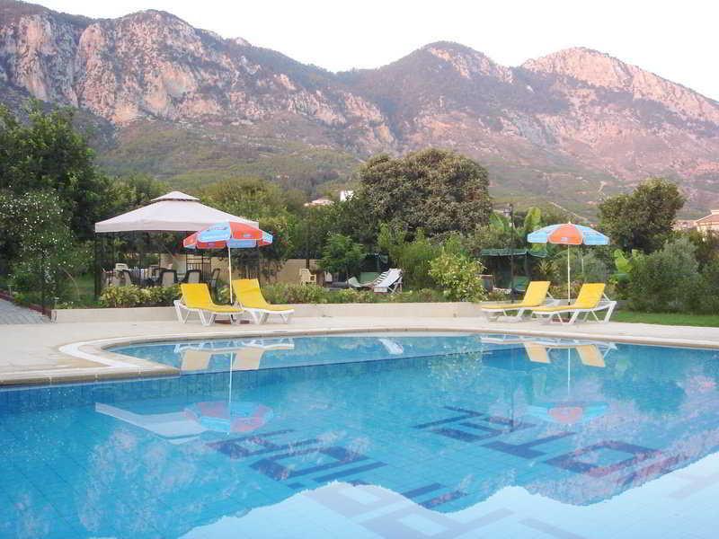 Lapida Garden Hotel Lapithos  Ngoại thất bức ảnh